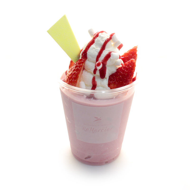 ストロベリーマシュマロシャンティフラッペ